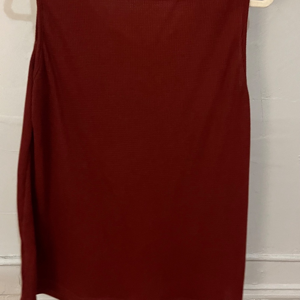 Bloomchic red tank top - Picture 2 of 4